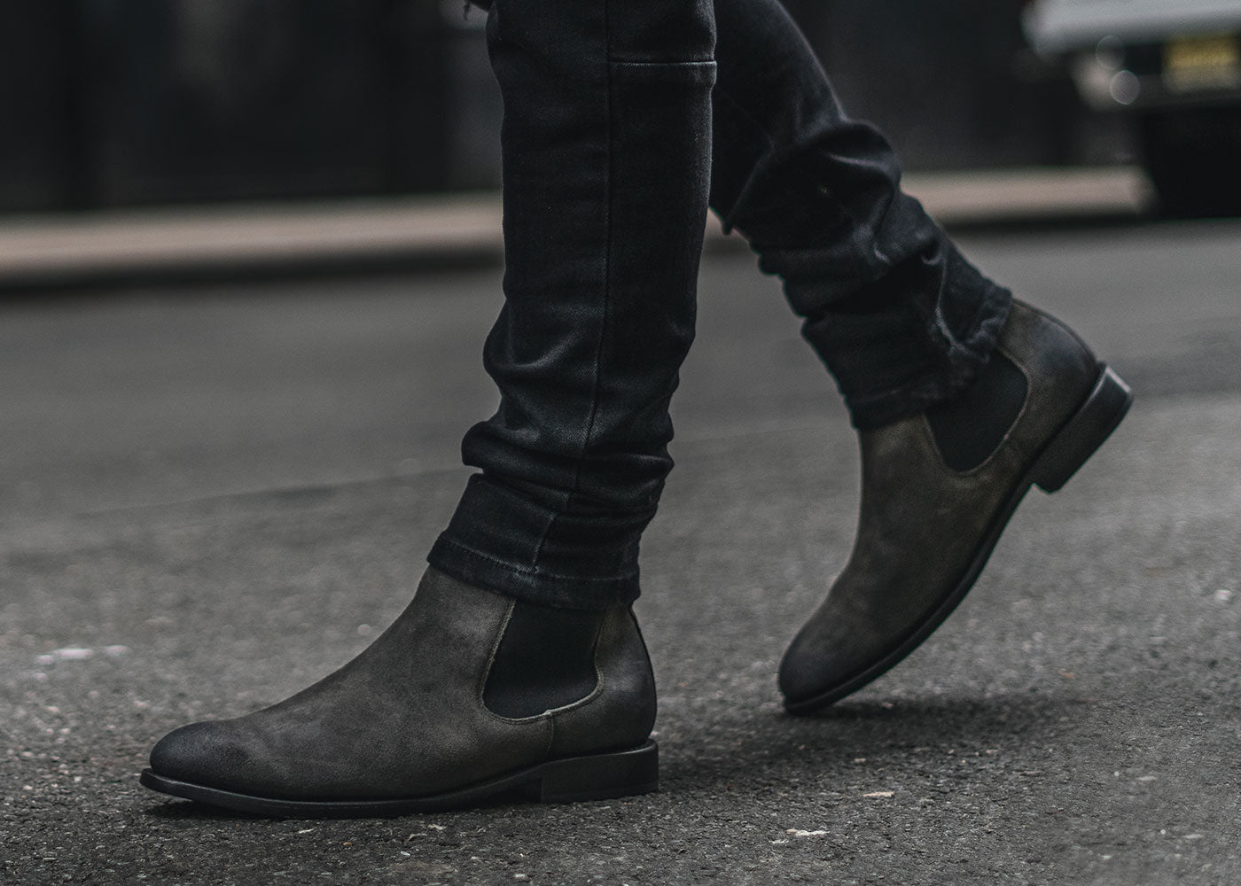 Der beste Wildleder-Schnürstiefel: <a href="https://thursdayboots.mom/products/mens-captain-dark-olive-suede">The Captain</a> <span style="color: #9b9b9b;">(199 $)</span>