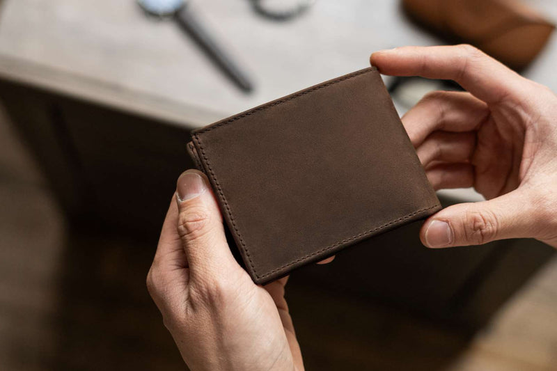 Die Bifold Wallet