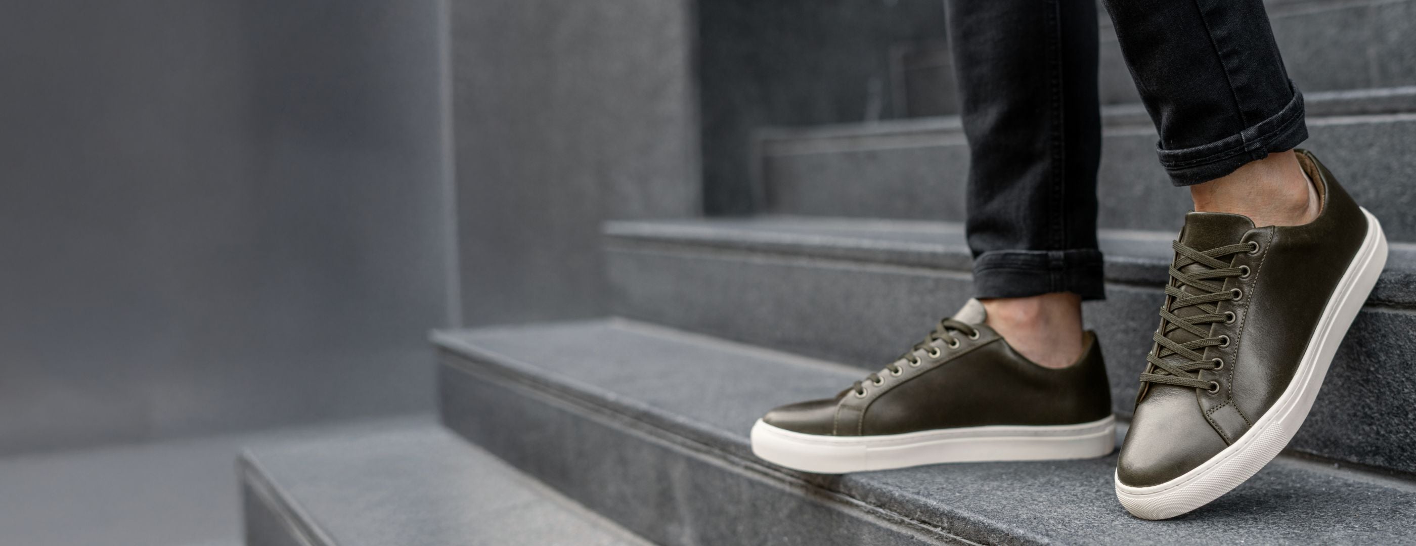 Premier Low-Top
