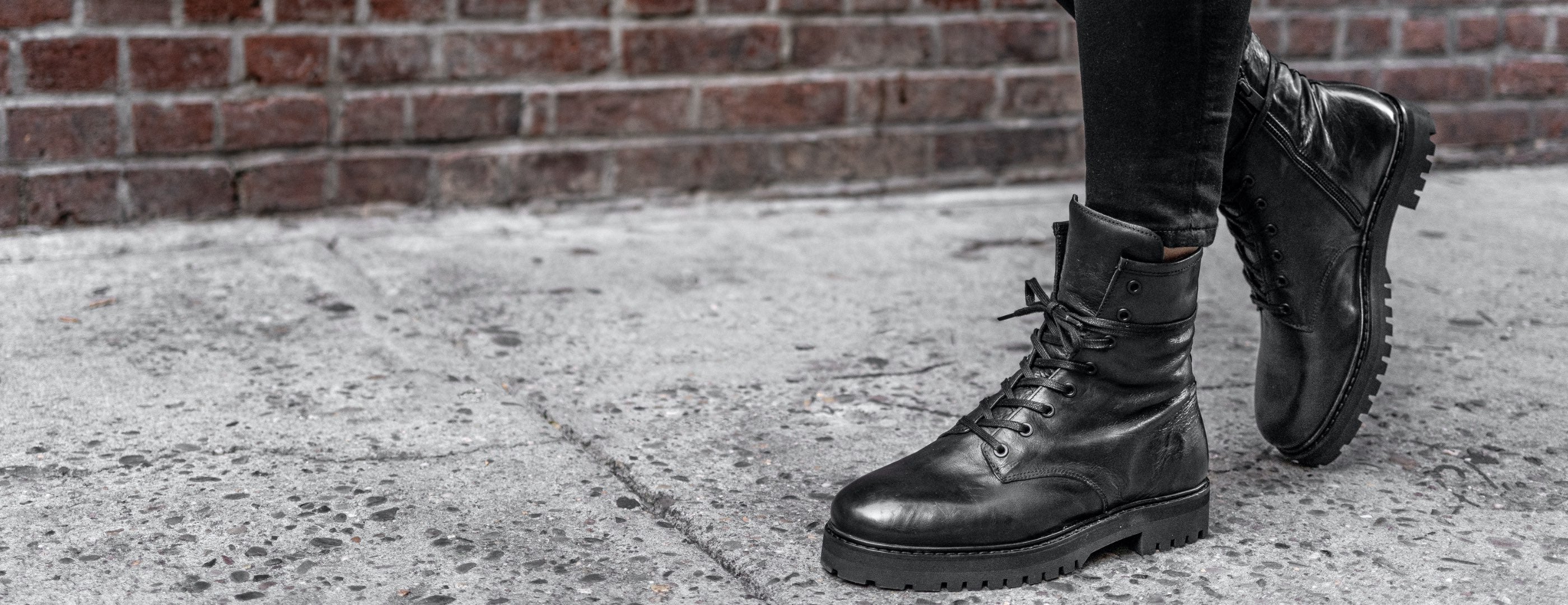 Der Kampfstiefel