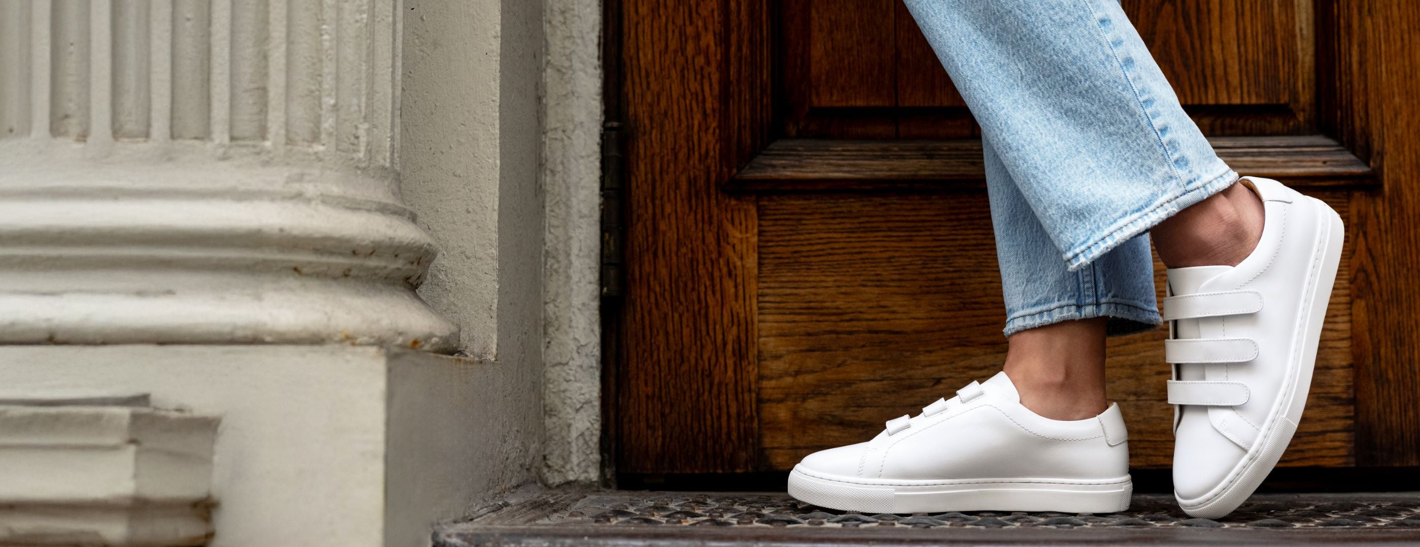 Low-Top mit drei Riemen