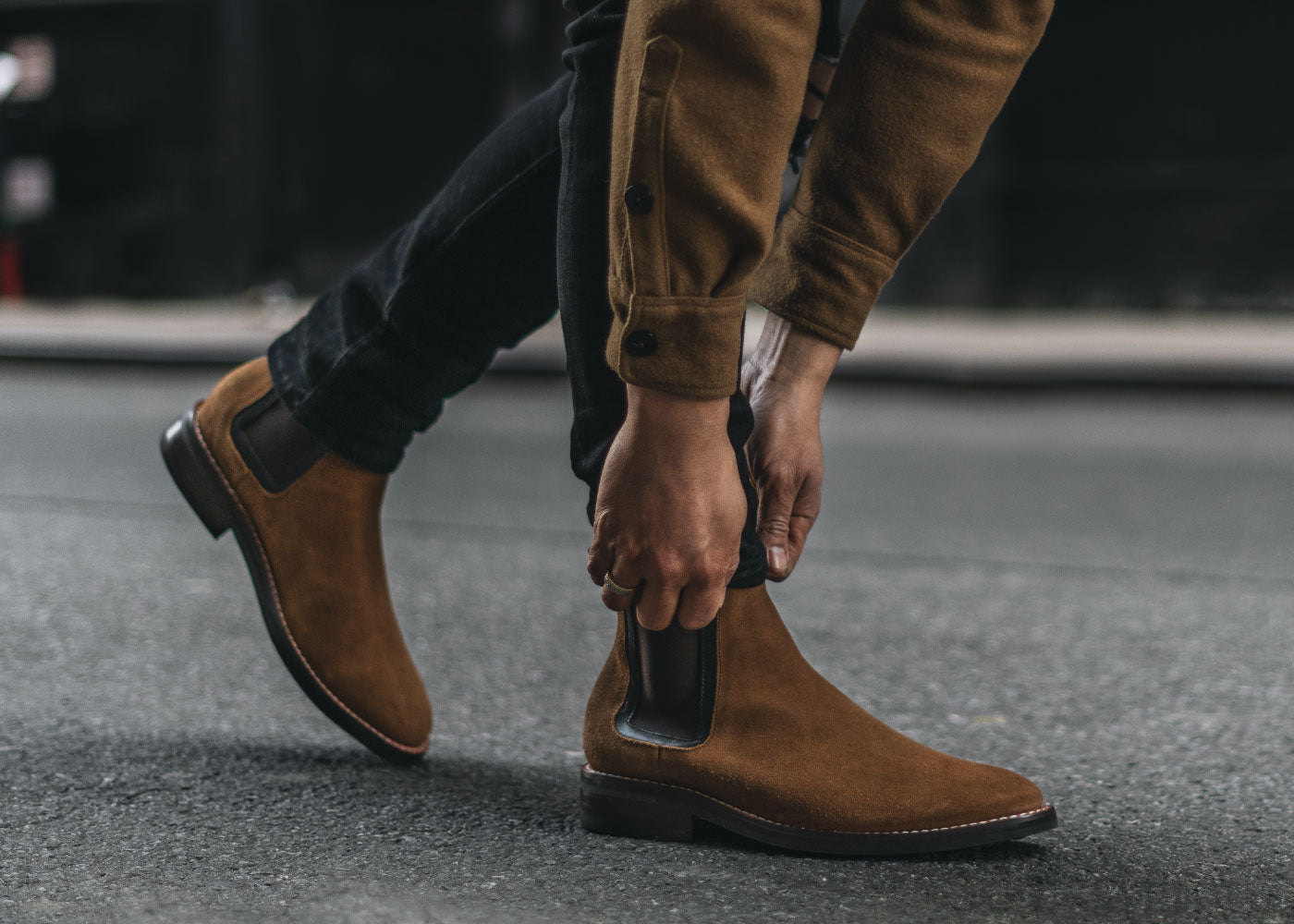 Duke Chelsea Boot für Herren aus hellbraunem Honig-Wildleder von Thursday Boot Company